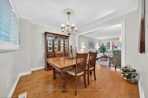 677 Powell Court, ON L7R 3E7