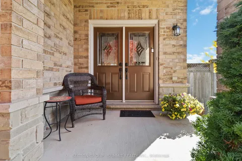 518 SANDCHERRY Drive, ON L7T 4L5