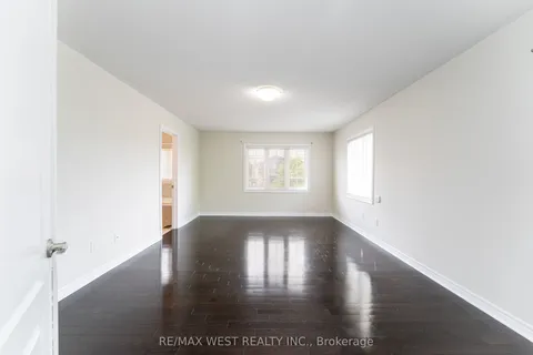 2120 Fiddlers Way, ON L5M 0M5