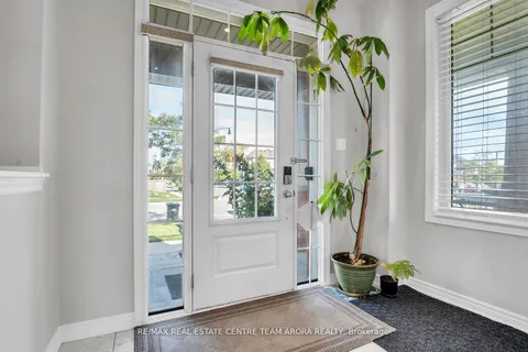 232 Sky Harbour Drive, ON L6Y 2Z7