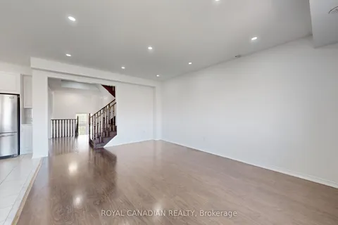 54 Chesterwood Crescent, ON L6Y 0Z4