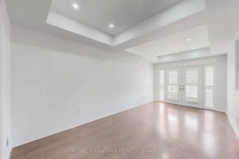 54 Chesterwood Crescent, ON L6Y 0Z4