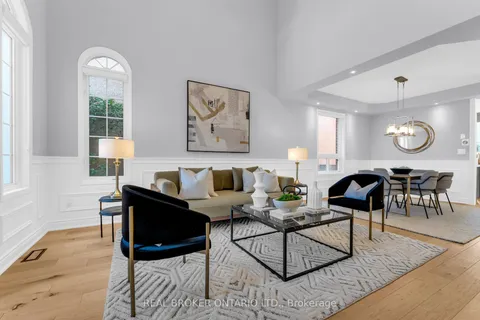 2293 Woodcrest Drive, ON L6M 4C5