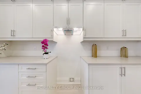 3304 Azam Way, ON L6M 4K1