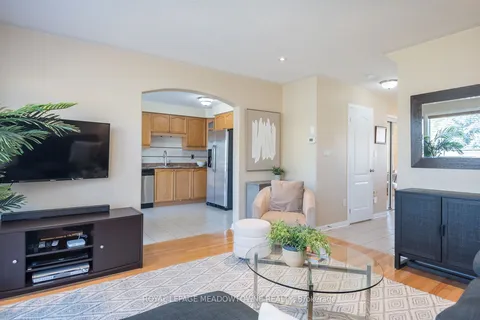 701 Thompson Road, ON L9T 5W8