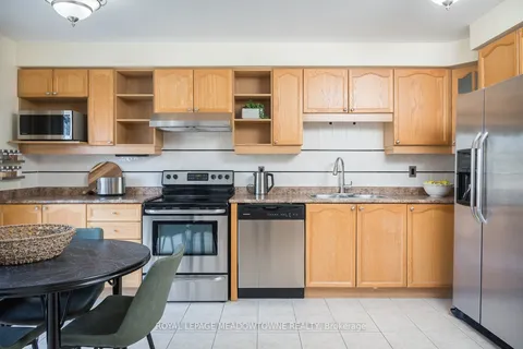 701 Thompson Road, ON L9T 5W8