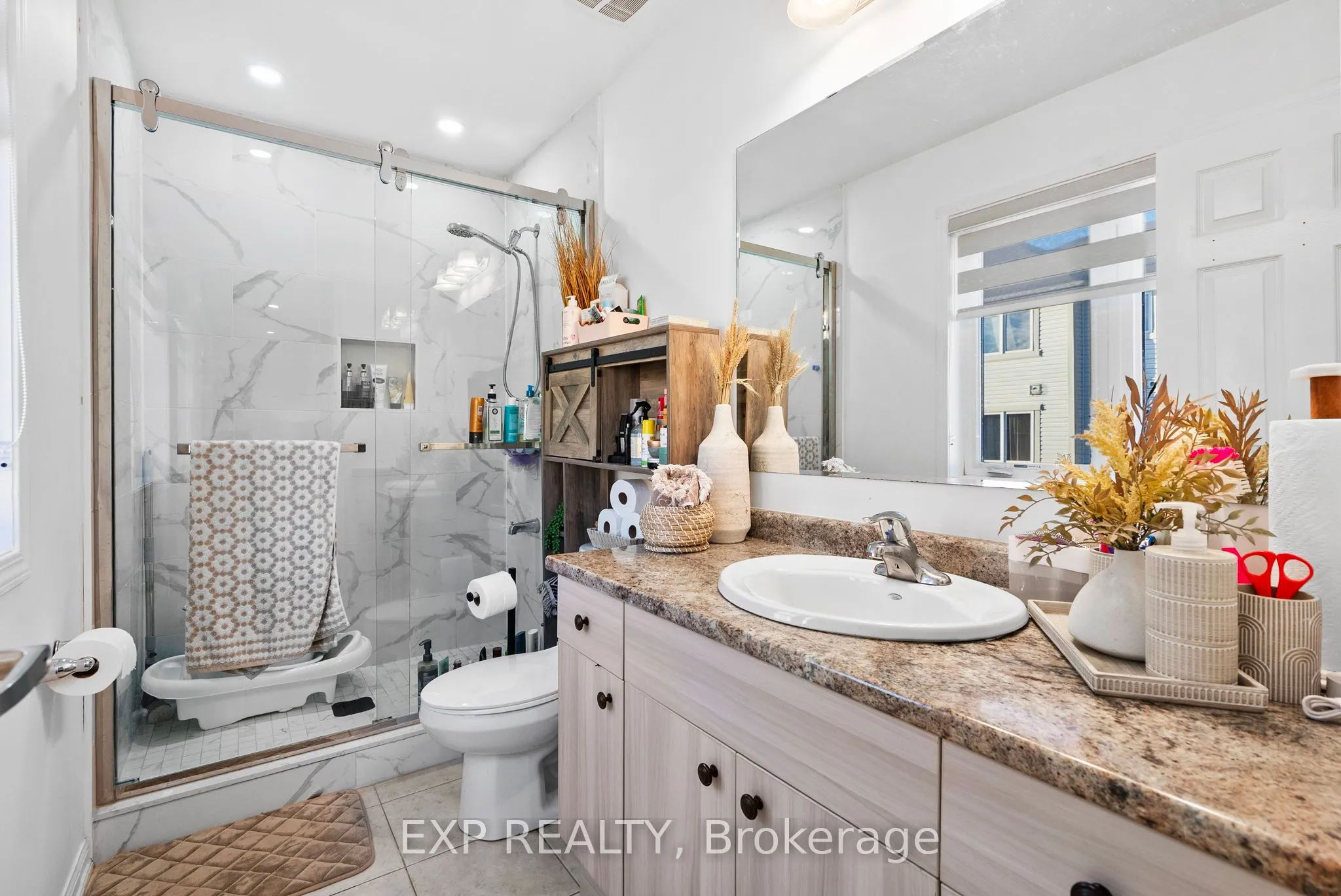 146 Vanhorne Close, ON L7A 0G2