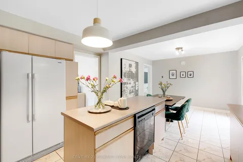 380 Summerchase Drive, ON L6H 5T7