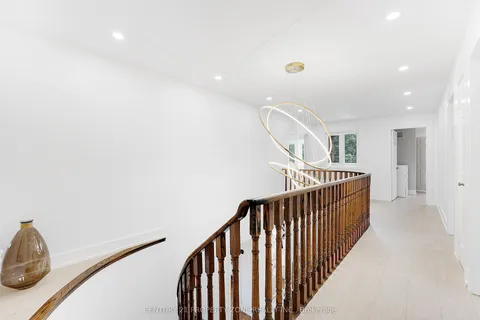 380 Summerchase Drive, ON L6H 5T7