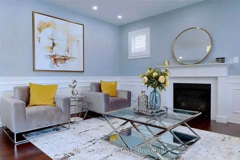 1368 Connaught Terrace, ON L9E 0B8