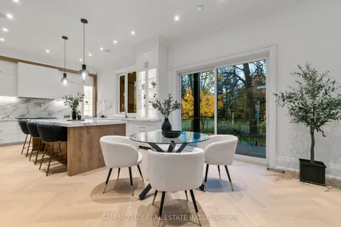 84 Pebbleridge Place, ON L6K 3Y4