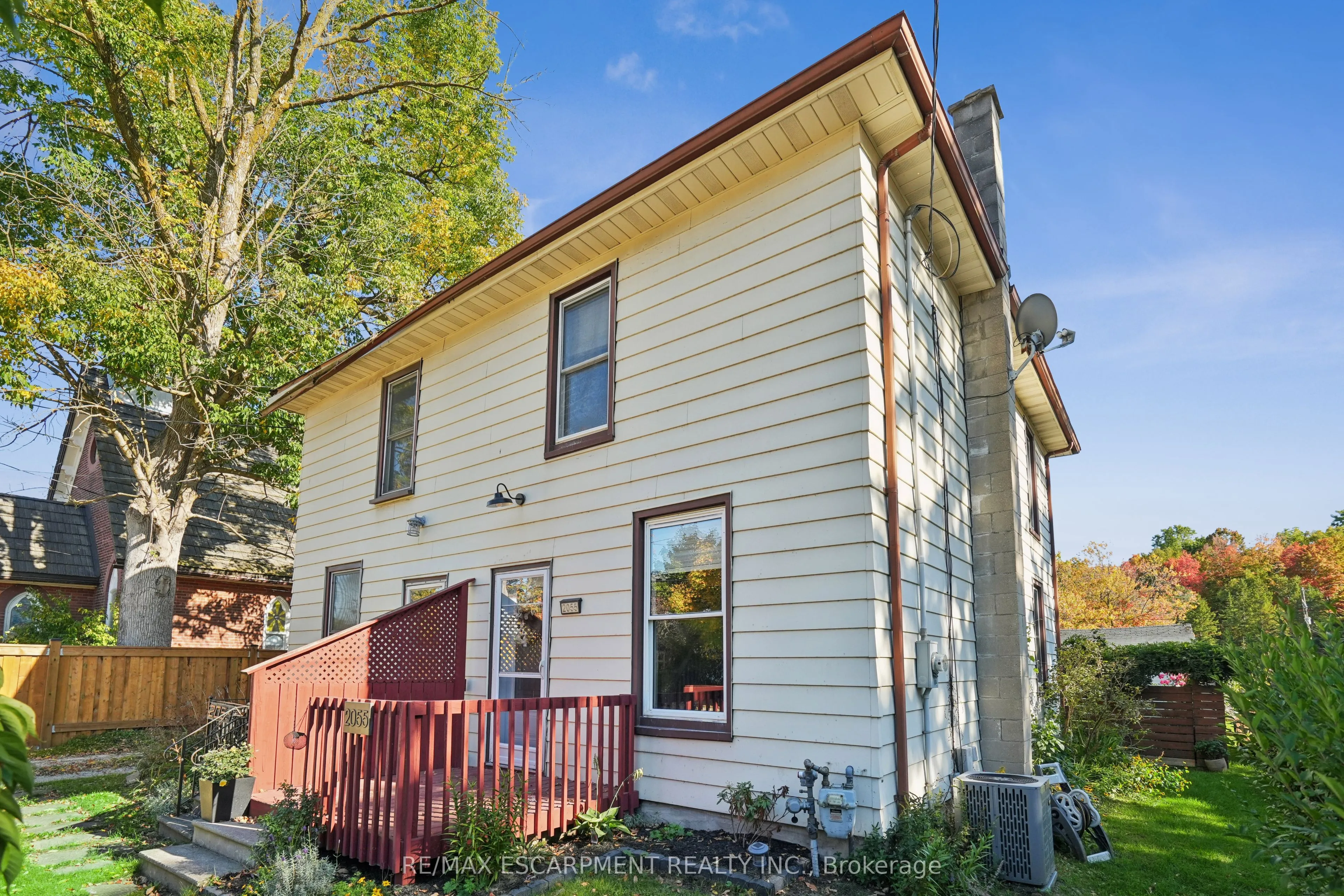 2055 Embleton Road, ON L6Y 0E9