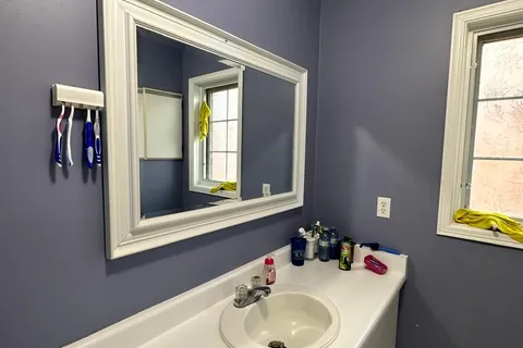 33 Piane Avenue, ON L6Y 4X8