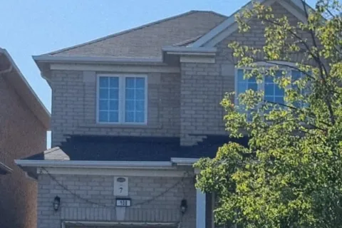 108 Beavervalley Drive, ON L7A 3W6