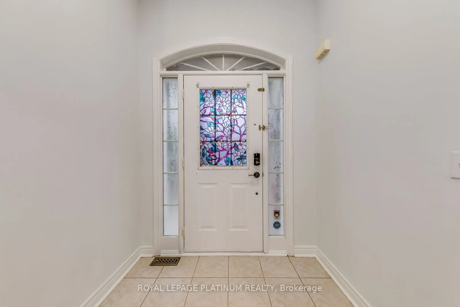 5644 Longboat Avenue, ON L5M 7E8