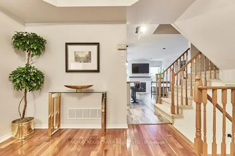 104 Roxton Road, ON L6H 6V4