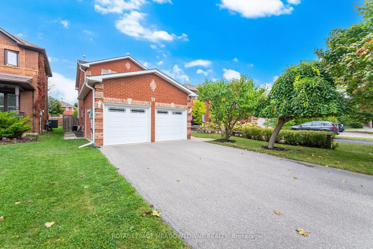 33 Harrop Avenue, ON L7G 5R4