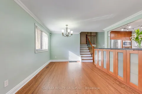 88 Poynter Drive, ON M9R 1L5