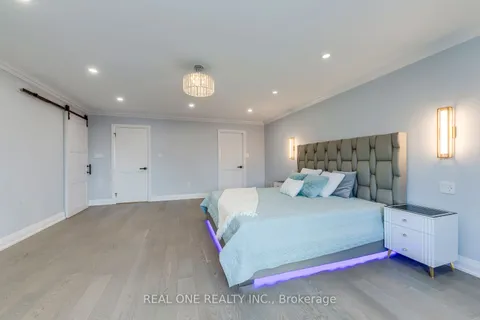 6150 Duford Drive, ON L5V 1A6