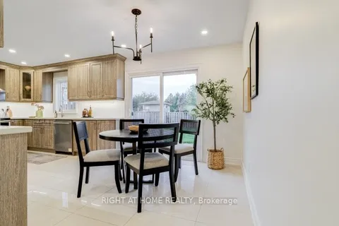 6 Diane Court, ON L6Y 3E3