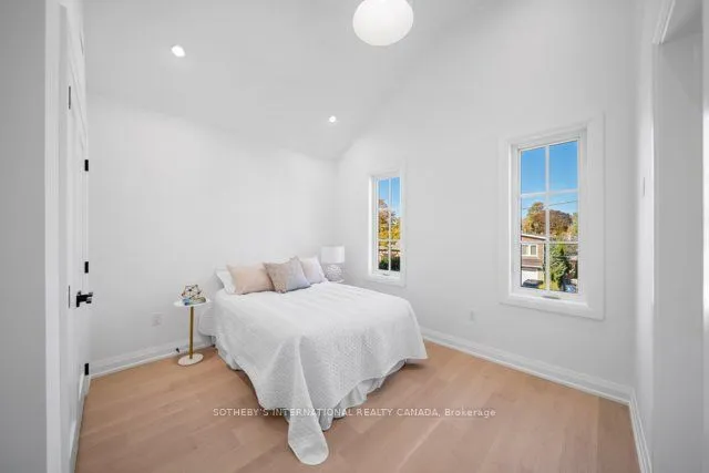 118 Warwood Road, ON M9B 5B7