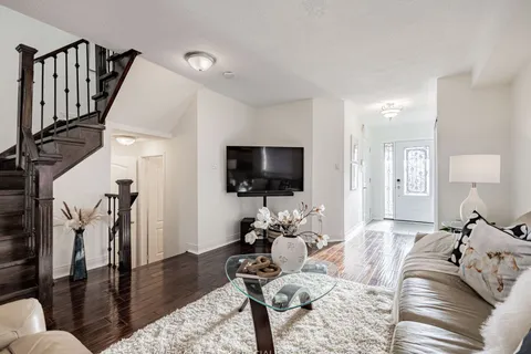 30 Baha Crescent, ON L7A 2J3