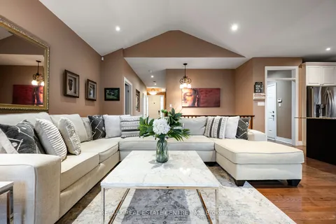 59 Young Court, ON L9W 0A8