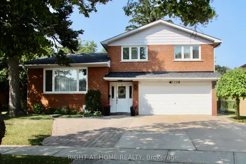 2335 Blase Court, ON L5A 1N9