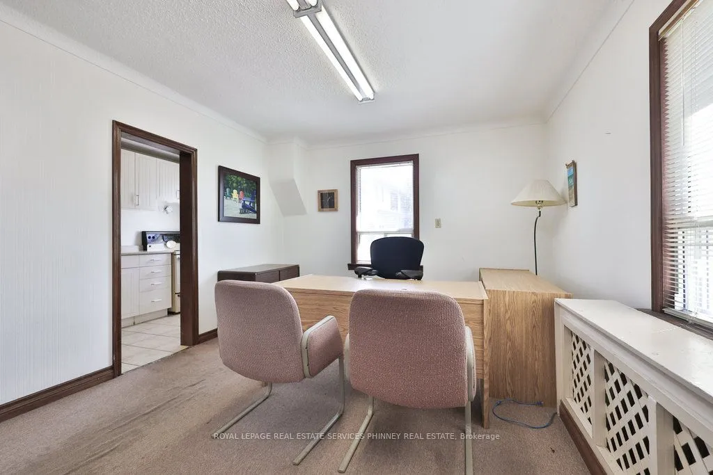 160 King Street, ON L5A 1T2