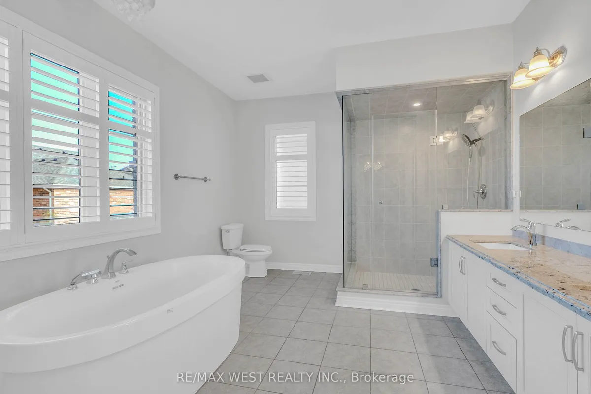 198 Jessie Caverhill Pass, ON L6M 0Z6