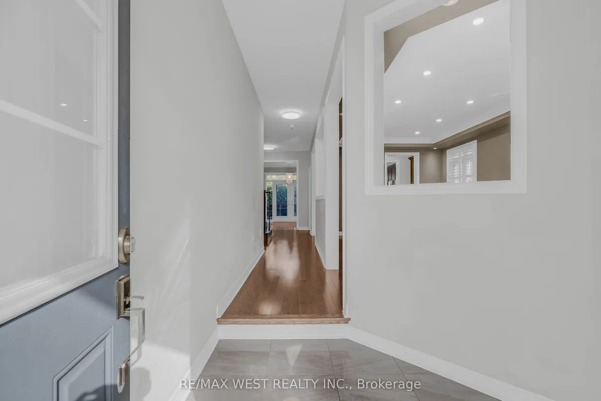 198 Jessie Caverhill Pass, ON L6M 0Z6