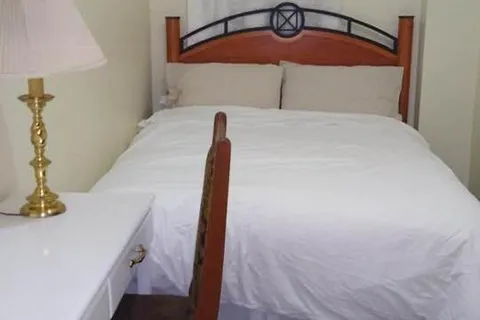 313 Murray Ross Parkway, ON M3J 3N8