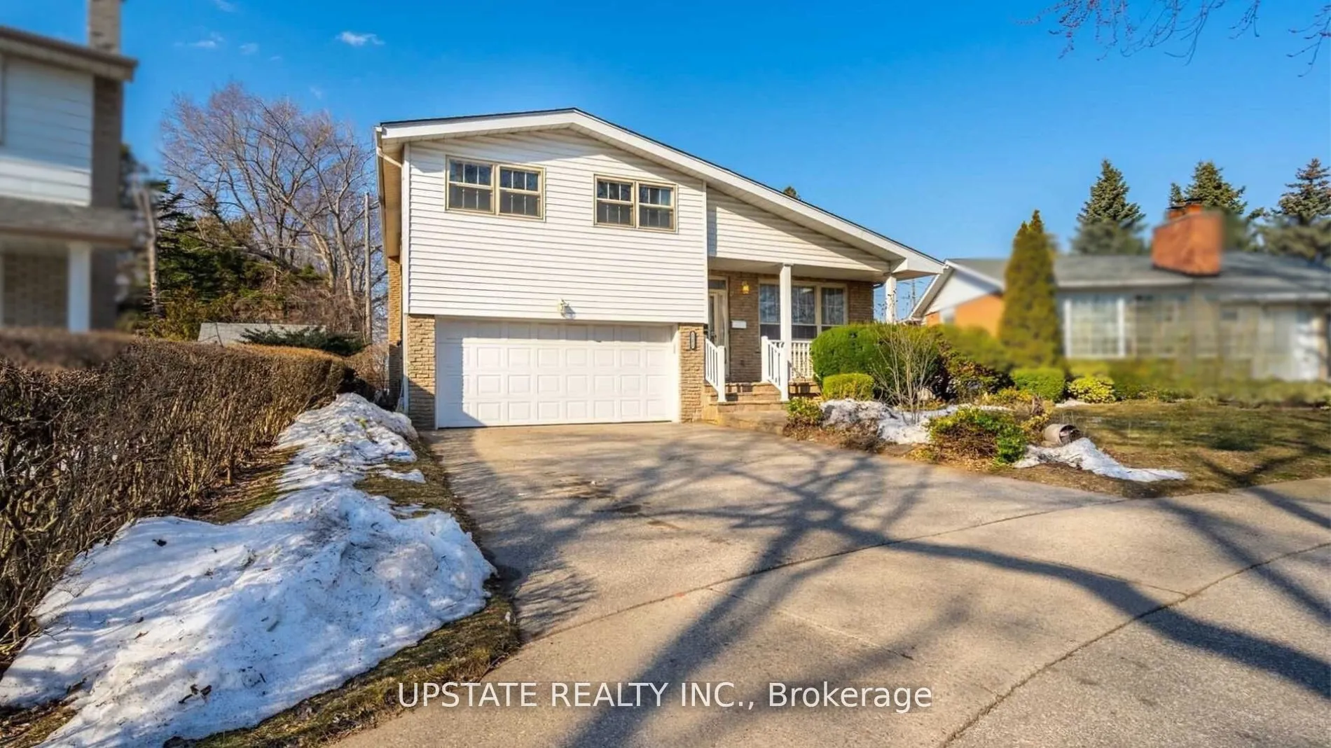 2252 Kilgorie Court, ON L4Y 1X5