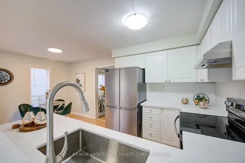 5575 Margarita Crescent, ON L5M 6Z2