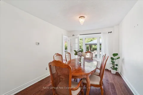 471 Deerhurst Drive, ON L7L 5T4