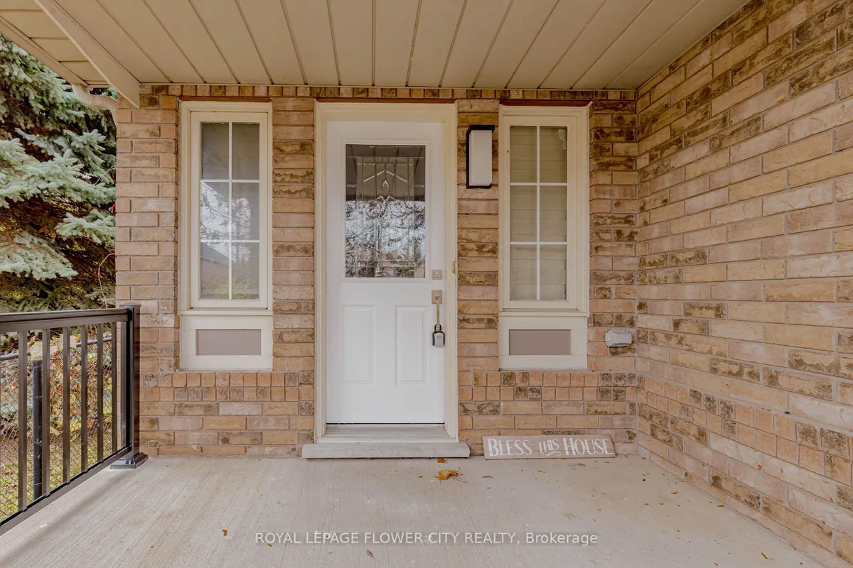 1805 Samuelson Circle, ON L5N 7Z6