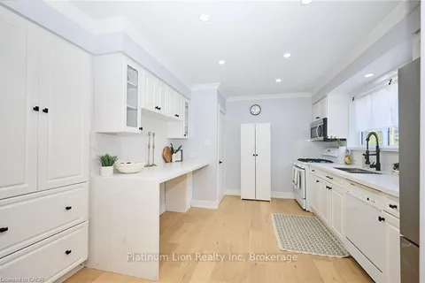 2214 Prospect Street, ON L7R 1Z7