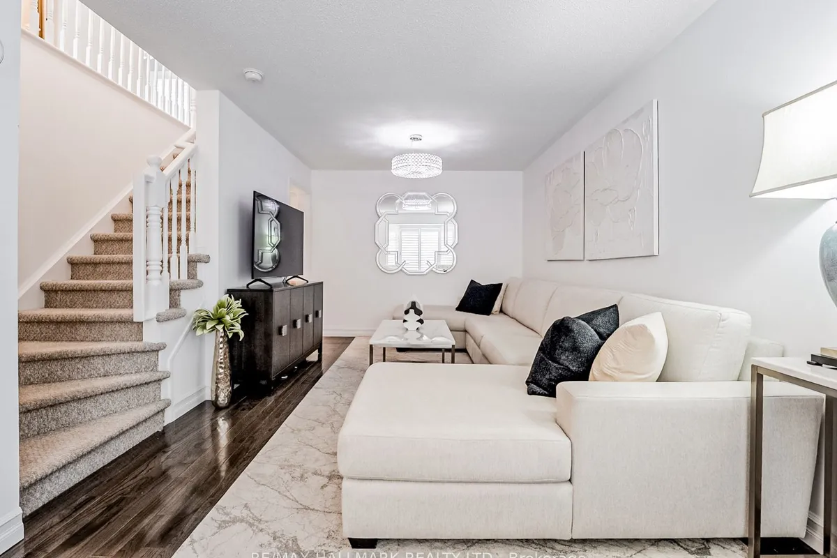 1519 Evans Terrace, ON L9T 5J5