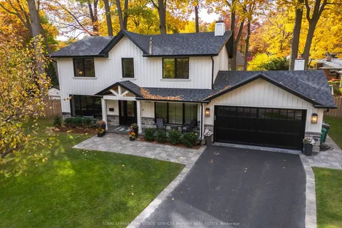 1489 MILDMAY Court, ON L5J 2H4