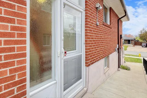 41 Riverton Drive, ON M9L 2N8