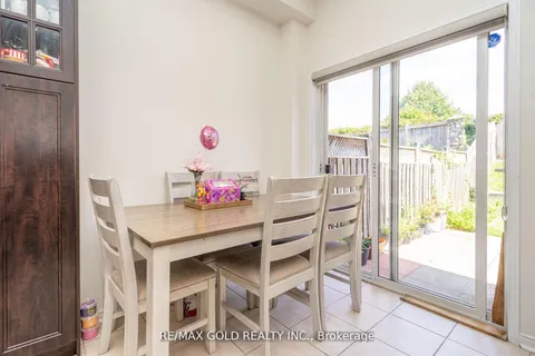 32 Rubysilver Drive, ON L6P 1P9