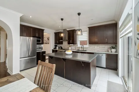 30 Danfield Court, ON L6Y 2X9