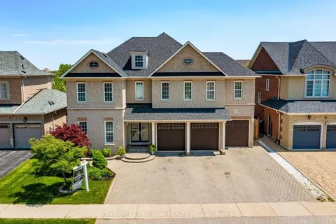 31 Eiffel Boulevard, ON L6P 1V9