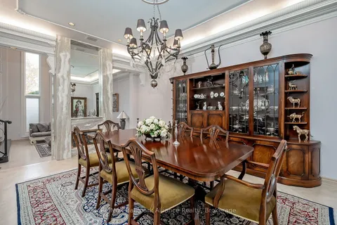 3206 Shoreline Drive, ON L6L 5X4