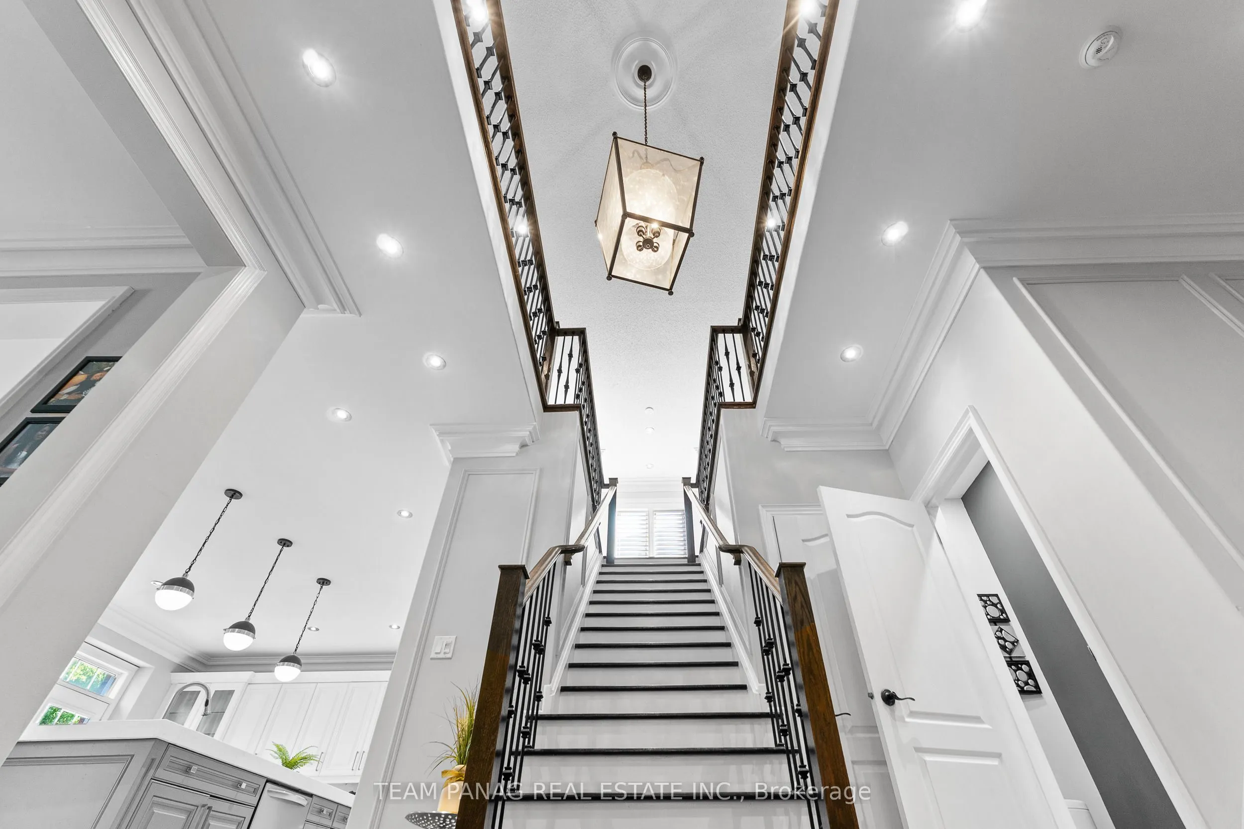 21 Lauderhill Road, ON L6P 2Z1