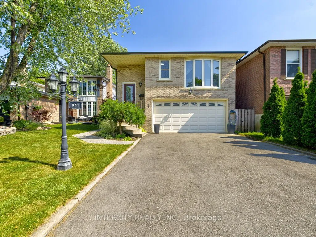 841 Coulson Avenue, ON L9T 4K3