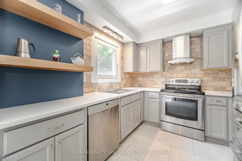 796 Childs Drive, ON L9T 4J2