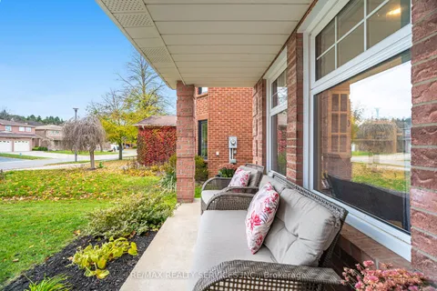 25 Deer Valley Drive, ON L7E 2E3