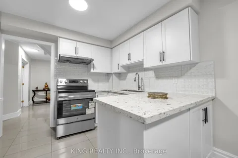 51 Pennsylvania Avenue, ON L6Y 4P3