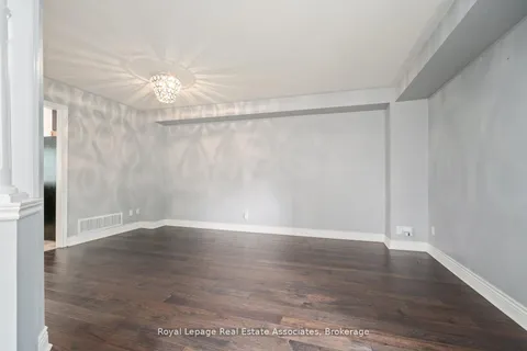 149 Mowat Crescent, ON L7G 6A8